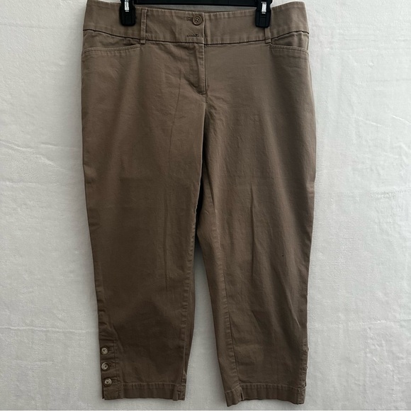 LOFT Pants - LOFT Outlet Curvy Crop Pants Women’s Sz 10 Brown Stretch Ankle Button Hem Career
